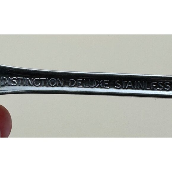 Oneida Kennett Square Set Of 4 Cocktail Forks Distinction Deluxe HH Stainless - Picture 6 of 8